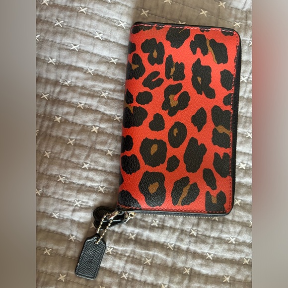 COPY - Coach Cheetah Print Zippy Wallet - Picture 2 of 5